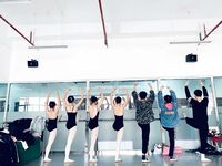 【黑客破解】台中18歲的舞蹈班學員黃嘉雯 各種私拍泄密流出2