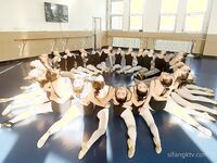 【黑客破解】台中18歲的舞蹈班學員黃嘉雯 各種私拍泄密流出2