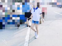 最新購買海角鬼畜父亂倫自己親閨女 我開苞了十八年前親自造出來的閨女聽她的哭聲心都要碎了