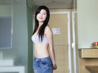 早期國模私拍鼻祖！原滋原味傳統型青澀美乳小妹黃丹頂格私拍原版