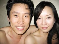 露臉才是王道！我和情婦的那些年 人前高冷嚴厲風韻人妻銀行女經理從婚前到婚後各種不雅自拍