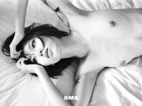 走另類情色唯美路線的攝影大咖AMA女體藝術私拍各種露臉極品反差美模觀感另一種滋味