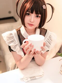 極品網紅美少女嫩妹草莓味的奈奈兔罕露臉高價24套-NO.018 第3季 Vol.07 你的私家女僕 [8P]