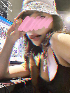 姐弟亂倫 小哥精蟲上腦 強上來大姨媽的無毛白虎姐姐