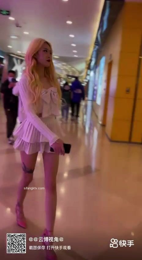 近日超多人搜尋的抖音上被稱為性感天花板的大網紅【趙一菲】私密流出完整全套 (6)