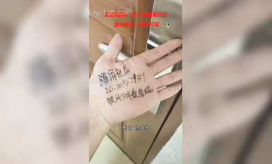 海角社區母子亂倫披風少年愛老媽封神之作 迷奸+強奸？安眠葯+酒後續一鏡到底中途老媽驚醒迷奸變強奸