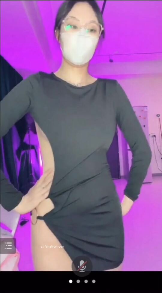 抖音重磅：56W粉絲女神【草莓小甜心】【丁姐】高價走私直播秀 (2)