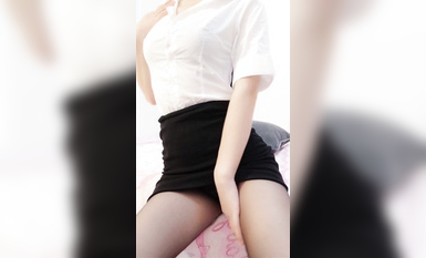 白虎福利姬@一口幼桃(萌白醬)新作 - 黑與白套裝 (1)