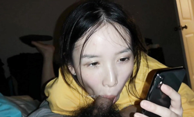 雲盤高質露臉泄密！精液面膜，對著男友豎中指，清純美少女【徐媛】反差又欠肏，單純快樂的小嫩妹被男人調教成了小母狗（2）