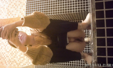 馬賽克蹲廁正面美女合集（醜女全部刪除）（1080P無水印） (6)