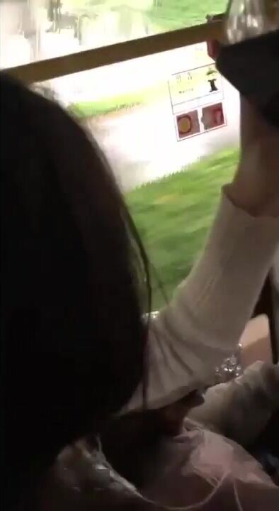 色膽包天頂臀系列-頂蜜桃臀牛仔褲美女