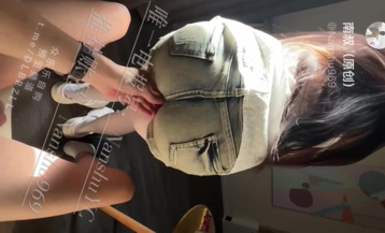 推特頂級百人斬約炮大神南叔969 約操眾多極品高顏值反差蜜桃臀母狗 ，清純jk黑絲女大學生，飢渴少婦 ，精神小妹等等，調教深喉口交，後入啪啪，口爆 內射鏡頭特寫 (1)