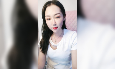 【雪梨姐姐】成熟御姐超清絲襪道具騷舞自慰大秀 (2)