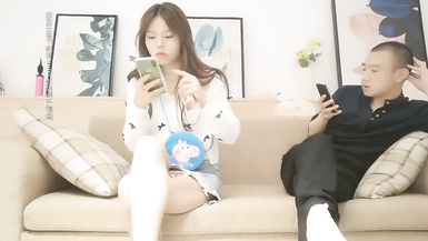 千人斬嫖老師今晚約了個牛仔短裙萌妹，近距離拍攝摸奶調情特寫口交，上位騎乘抽插猛操