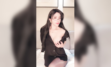 噴水女神~極限誘惑5月新【白熙】美乳白虎粉穴~紅唇深喉~自慰瘋狂~淫水如噴泉  (19)