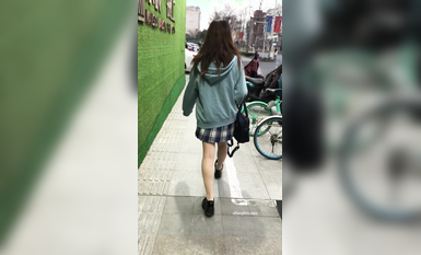 稀缺學妹專場 專業抄底靚麗學生妹JK制服 掀裙開閃光燈強抄 看的心驚肉跳太刺激 超清4K原版 (62)