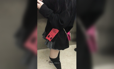 3290 大神專挑年輕的學生妹跟拍偷拍集合B，竟敢用閃光，幾十個學生妹